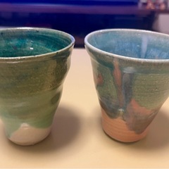 食器のセット(プレートやコップ)の画像