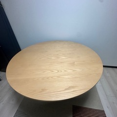 ダイニングテーブル　1200×1200 高さ720の画像