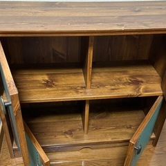 おしゃれな木製棚の画像