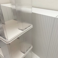 回転　本棚　ラック　白　ホワイト　透明　プラスチックの画像