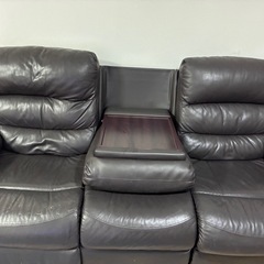 【引っ越しのためお譲り 】牛皮3人掛けソファ　　の画像