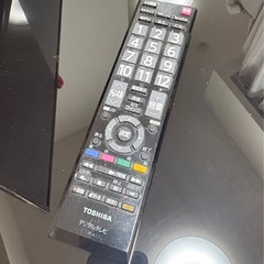 TOSHIBA REGZA 32S7 テレビ＋WALL（EQUALS）テレビスタンド セットの画像