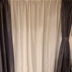 【受渡し予定者決定済】ニトリ遮光2級・遮熱カーテン　レースカーテンセット140×195 ×2の画像