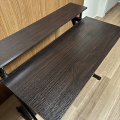 自宅用ワークデスクの画像