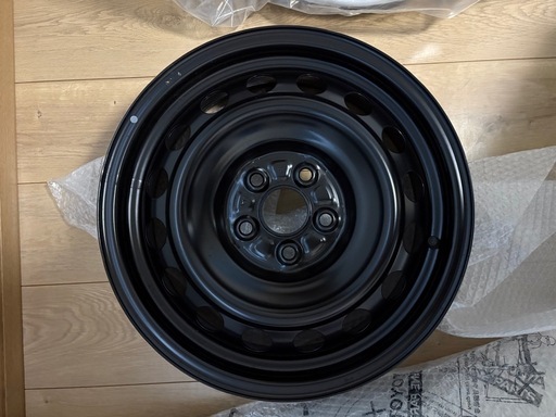 現行シエンタ 純正ホイール 新品未使用 4本セット キャップ・ナット付