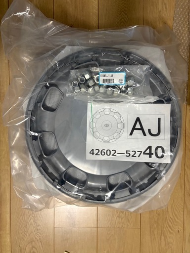 現行シエンタ 純正ホイール 新品未使用 4本セット キャップ・ナット付