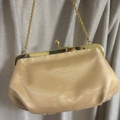 シャンパンゴールドポーチの画像