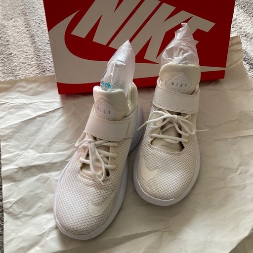 WMNS NIKE KWAZI      ナイキ クワザイ スニーカー シューズ