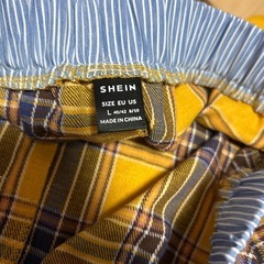 新品ズボンの画像