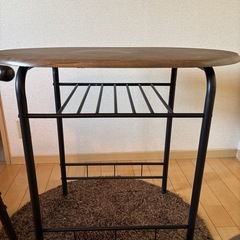 値下げ可能　
ダイニングテーブルの画像