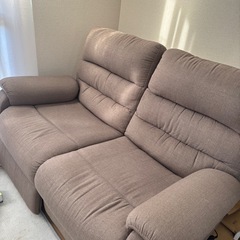 2/24から2/27の夜限定　
ソファー　の画像