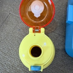 ミニオン 弁当箱　水筒の画像