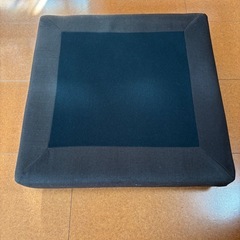 無印良品　　スツールの画像