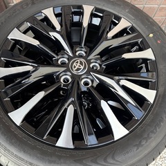 40系アルファード ヴェルファイア　純正エグゼクティブ　タイヤホイールセット　225/55/r19   新車外し　ナット付きの画像