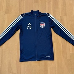 adidas ジップアップジャケットの画像