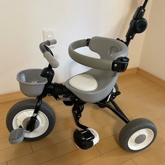 折りたたみ三輪車の画像