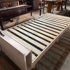 決まりました　ベッドフレーム すのこタイプ 美品 コンセント付きの画像