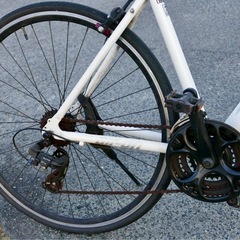 クロスバイク、サカモトテクノ エアーオン 21段変速12.2kg の画像