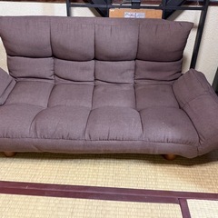 2人掛け用ソファの画像