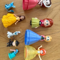 プリンセス系がちゃがちゃおもちゃの画像