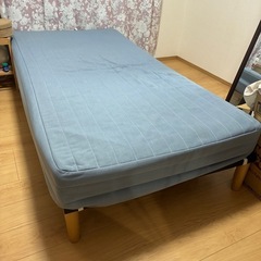 【早い者勝ち】  シングルベッド➕マットレスの画像