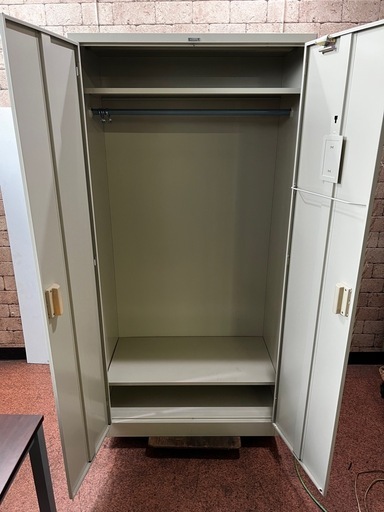 ハンガー付き収納棚 オフィス家具 ロッカー