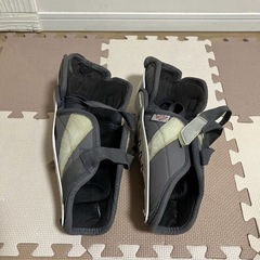 レガース　膝当て　アイスホッケーの画像