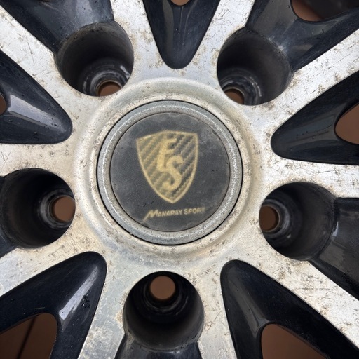 タイヤスタッドレス235/55R18ダンロップ