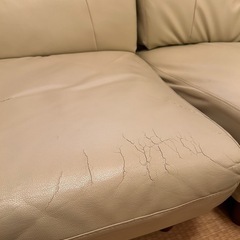 合皮のソファーの画像