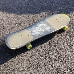 早い者勝ち　無料無人受け渡し　スケートボードの画像