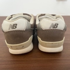ニューバランス　14cm ベージュの画像