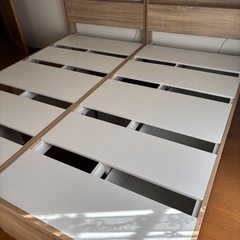 【受取先決定済】ベッドフレーム2台セットの画像