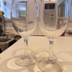 【無料】ワイングラス２個の画像