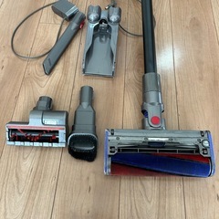 Dyson V7 Fluffy SV11 コードレス掃除機 ダイソンの画像