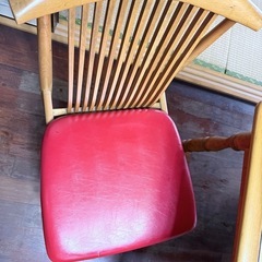 ダイニングテーブルの画像