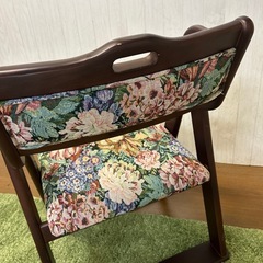 【リユース☆エコちょっぷ】ファミリーライフ 折りたたみチェア 花柄 ゴブラン織り 木製 椅子の画像