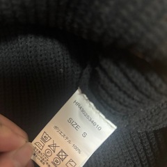 無地　ニット　黒の画像