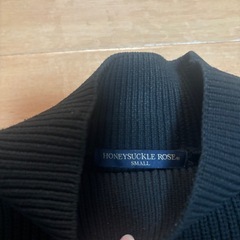 無地　ニット　黒の画像