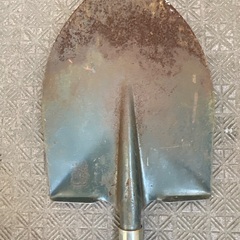 スコップ  シャベルの画像