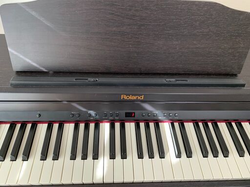 引越のため2月中希望】Roland電子ピアノ（RP401R）をお譲りします