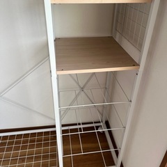 【決まりました】棚付きハンガーラックの画像