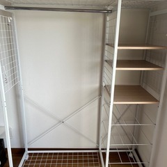 【決まりました】棚付きハンガーラックの画像