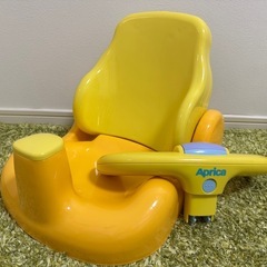 USED/アップリカベビーバスチェアの画像