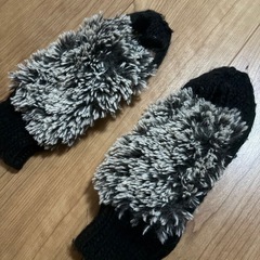 取引中　
手袋　ハリネズミ？の画像