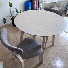 【2/7まで】 ROWYA 丸テーブルセットの画像