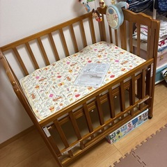 大和屋ベビーベッド　折りたたみ式　の画像