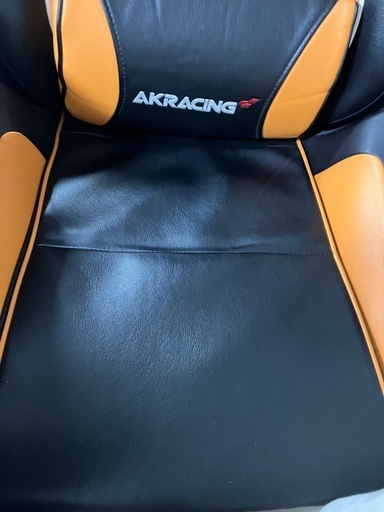 AK Racingゲーミングチェア　ジャイアンツモデル　