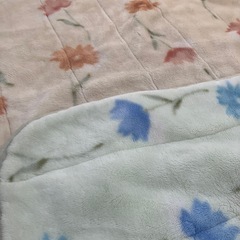 お話し中　　京都西川　　　敷きパッド　2つの画像