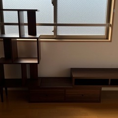 テレビボードの画像