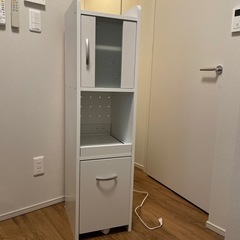 食器棚、炊飯器棚の画像